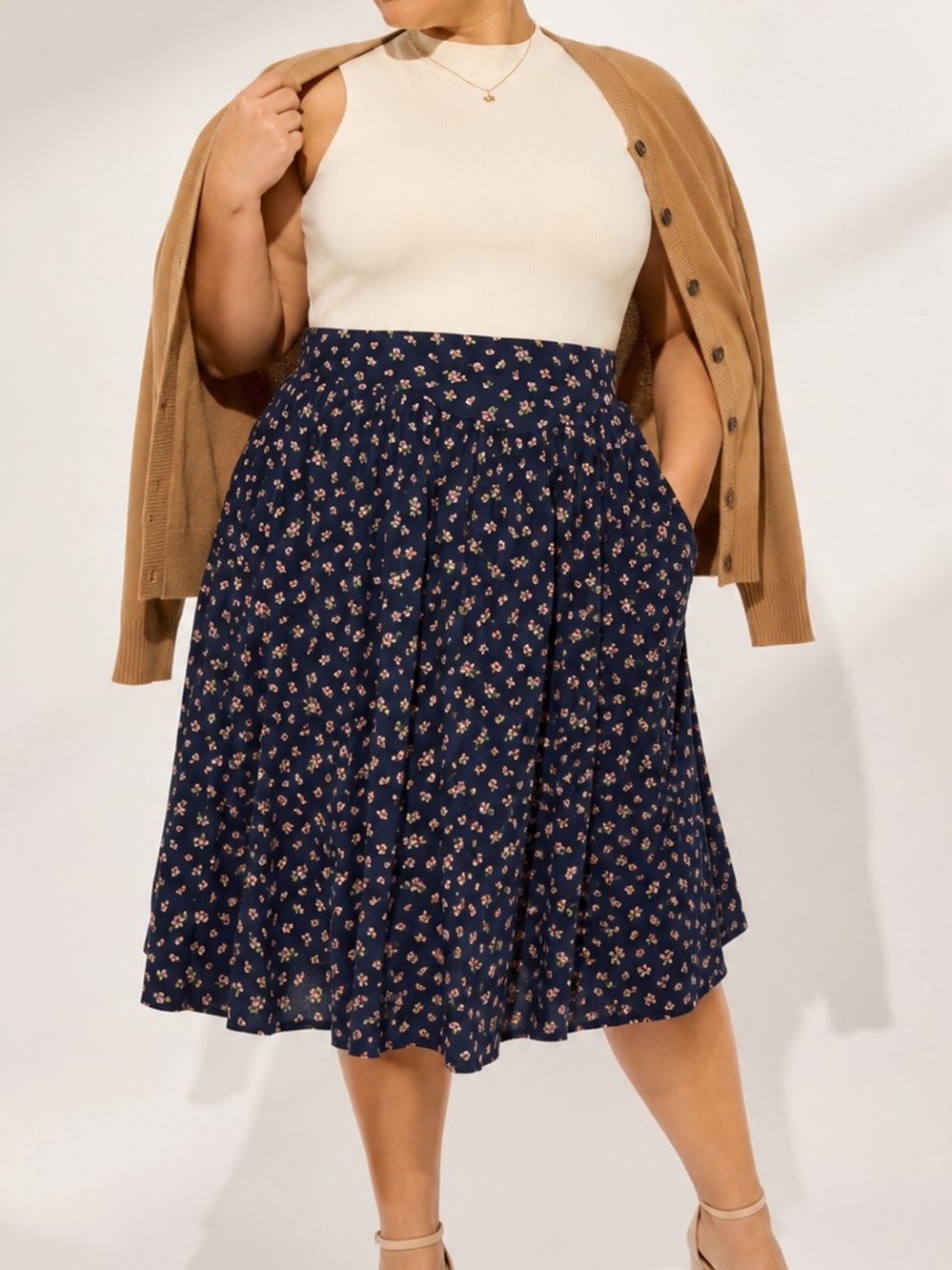 Torrid x Marilyn Monroe Floral High Waist Pull-On Midi Skirt Size 3